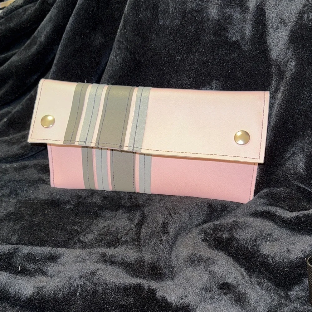 Chic Pink and Gray Women's Clutch
